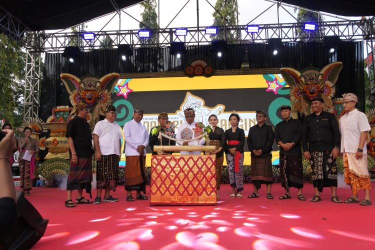 DANGRI KANGIN FESTIVAL KE-8 TAHUN 2025 - “Samuhita Jayaning Dangri Kangin”