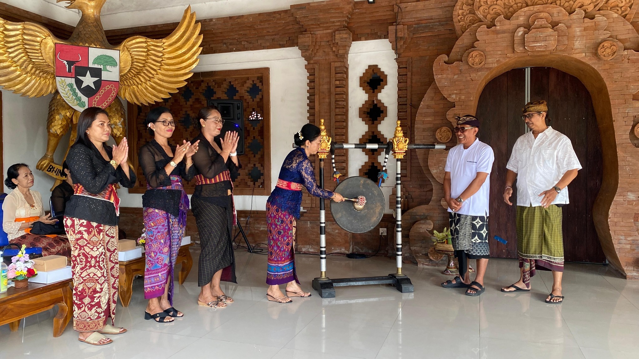 PERINGATAN HARI IBU DI DESA DANGIN PURI KANGIN - LOMBA MEMASAK PMT 4 SEHAT 5 SEMPURNA